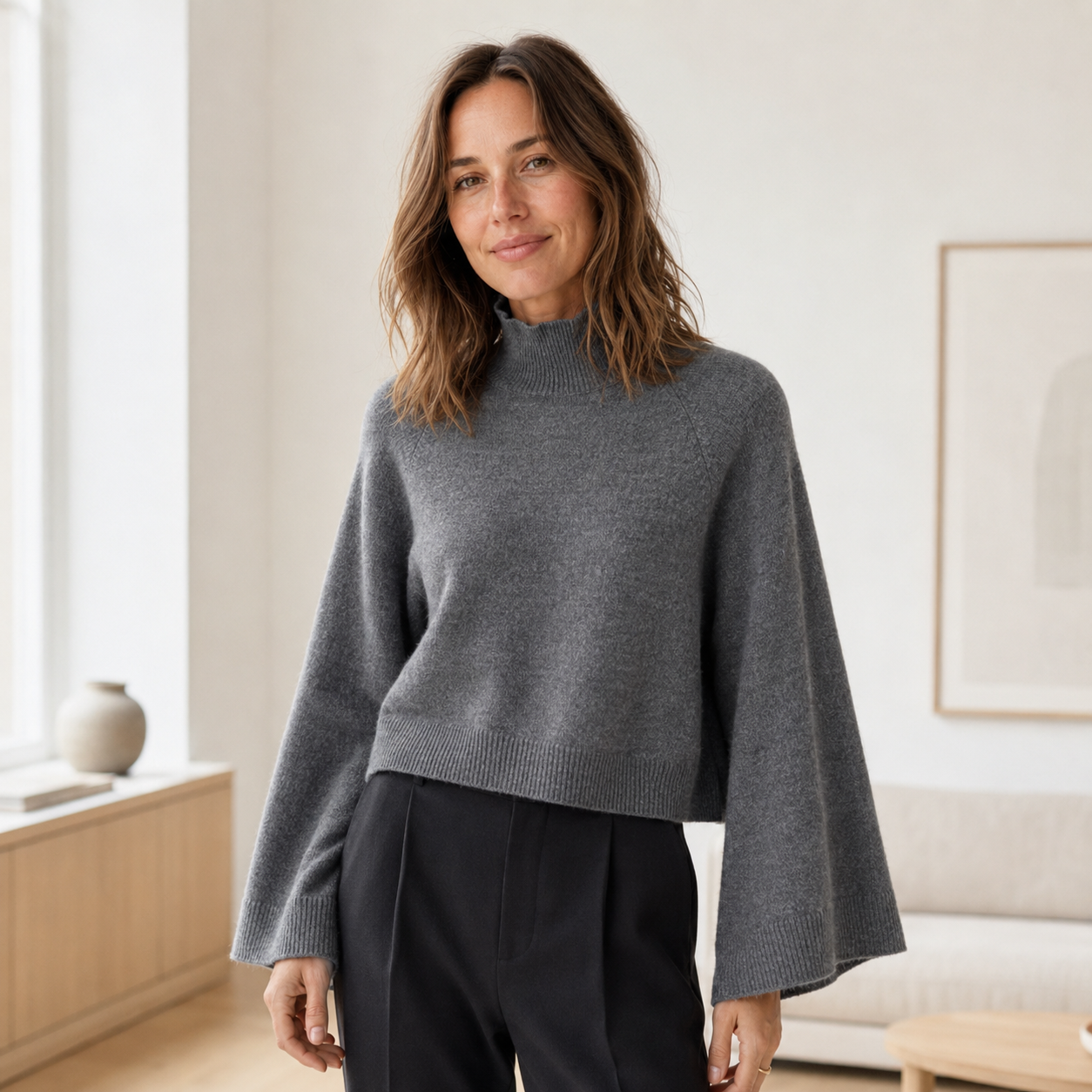 Suéter de Cuello Alto Thea – Mangas Acampanadas Cropped