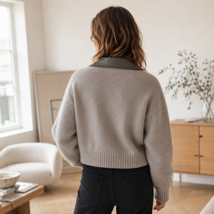 Bomber de Punto Vera – Cropped con Cremallera y Cuello de Contraste